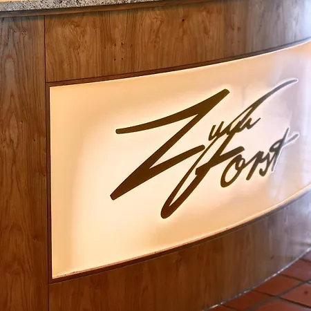 ホテル Zum Forst Kranzberg